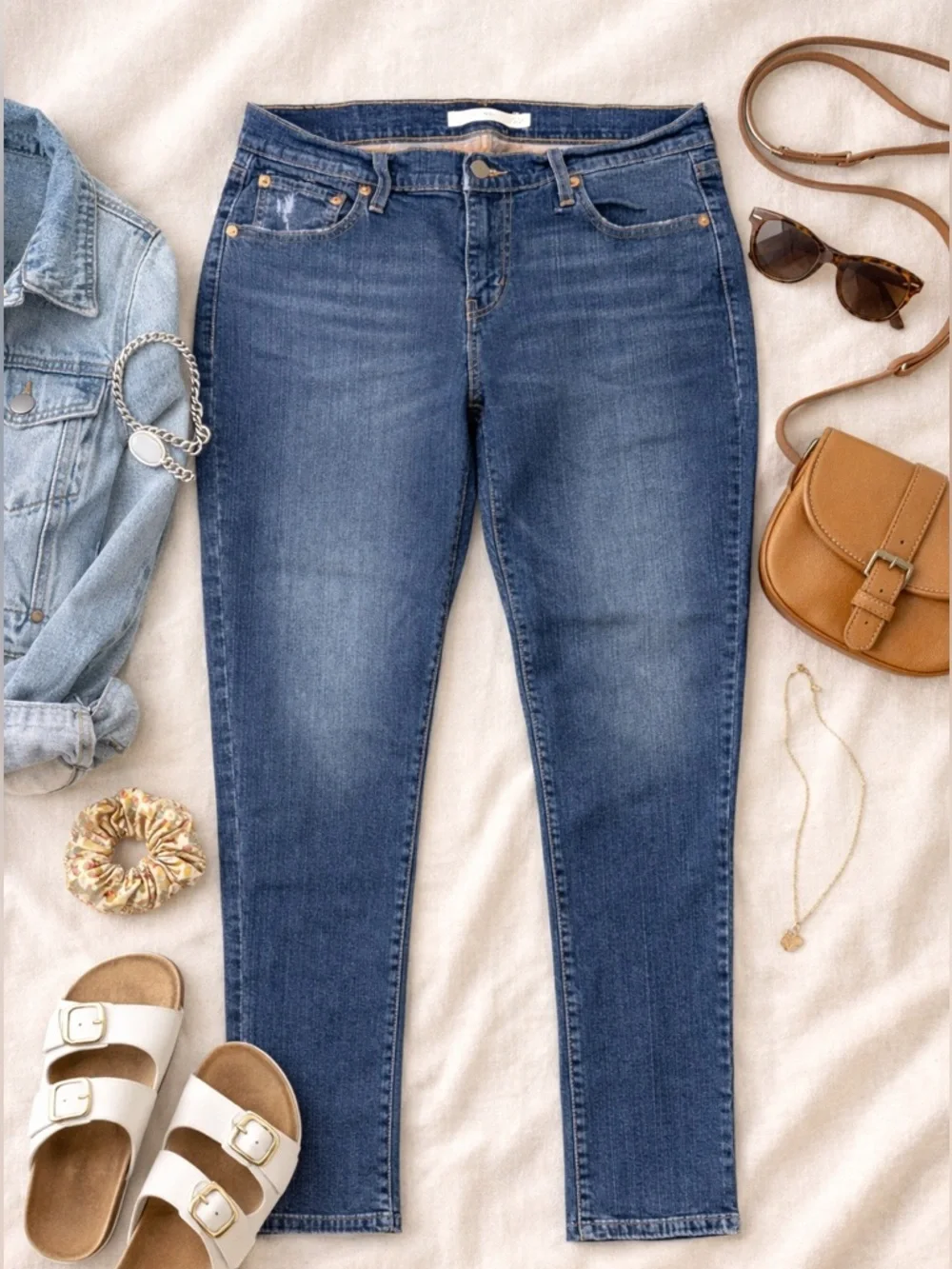Levi’s Boyfriend Jeans Size 29 Cropped Straight Leg Mid Rise Stretch - Picture 3 of 14